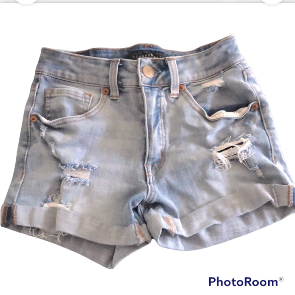 High waisted cuffed jean shorts